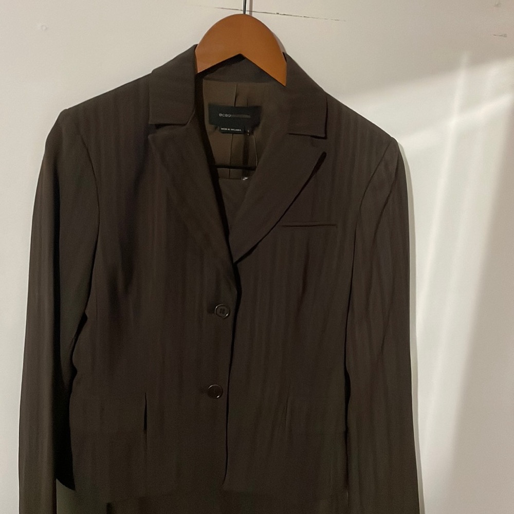 Women’s suit